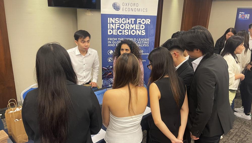 SMU Economics Society (OIKOS)